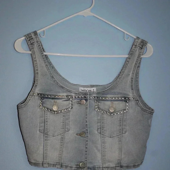 Vanilla Star NWOT Button Front Cropped Jean Tank Top Size Medium - Picture 3 of 16